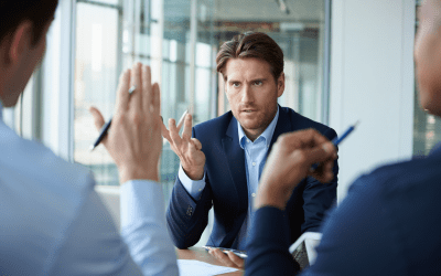 Pourquoi vos gestes sabotent vos mots (et comment y remédier)